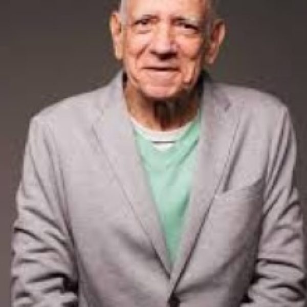 Rodolfo Izaguirre Autores